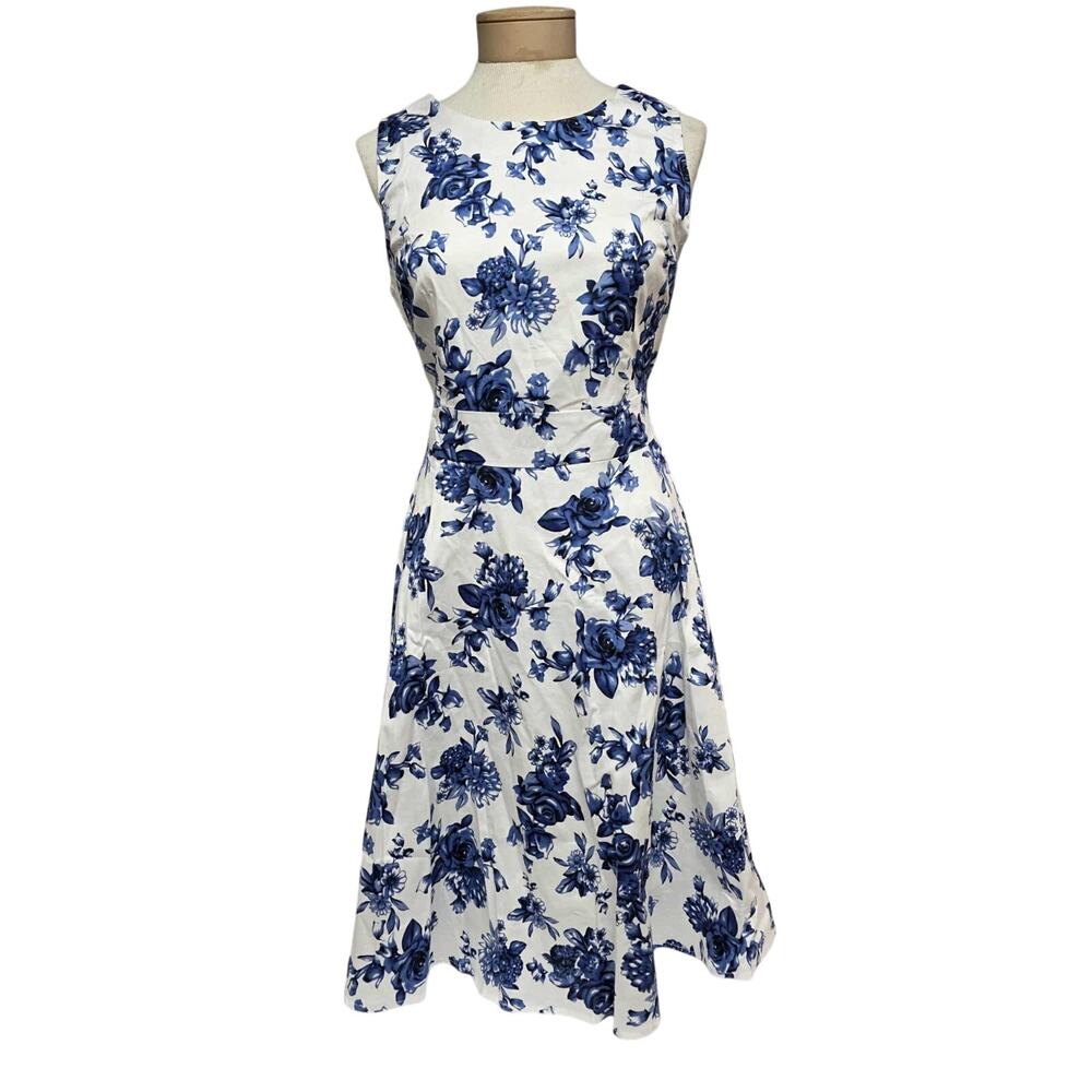 Owin Womens Dress White Blue Floral Roses Size Sleeveless Size L